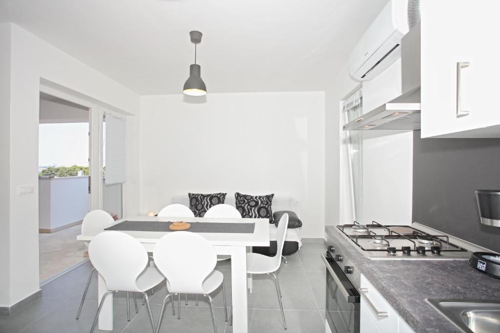 Apartments Vila Moli Бибинє Номер фото