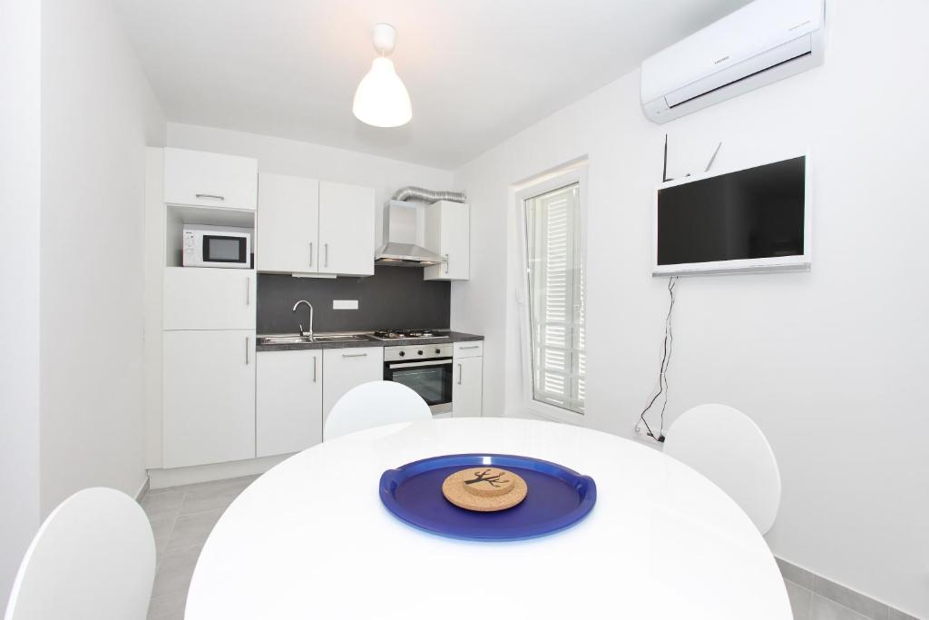 Apartments Vila Moli Бибинє Номер фото
