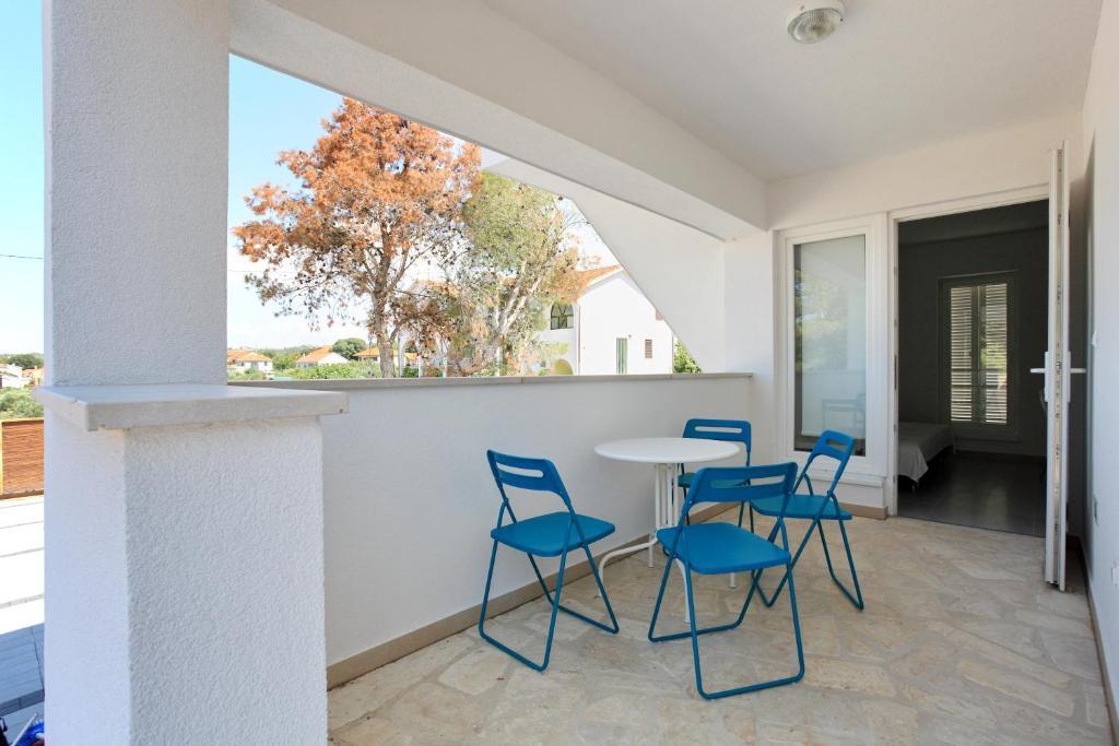 Apartments Vila Moli Бибинє Номер фото