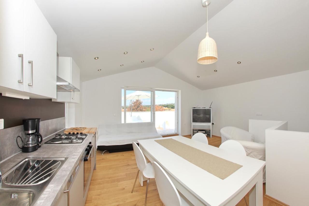 Apartments Vila Moli Бибинє Номер фото